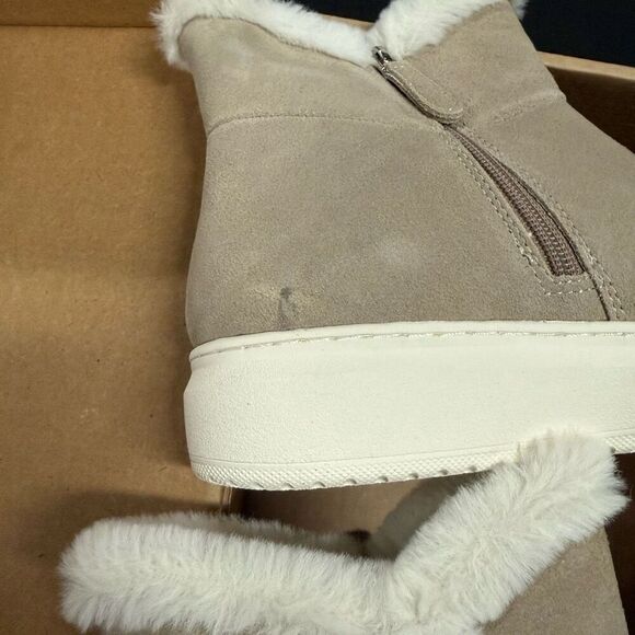 New Marc Fisher Foggie Tan Suede Shearling Sneaker Bootie 9.5 - Picture 4 of 8